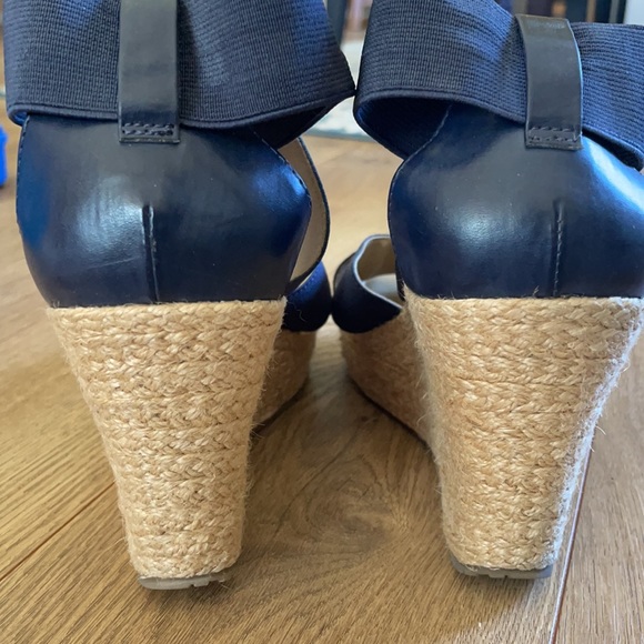 🌸3 for $50 | Kenneth Cole Reaction wedge sandals - Picture 4 of 6